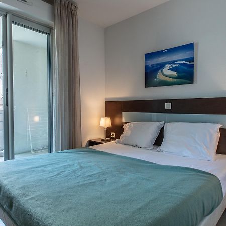 Vacanceole - Residence Le Crystal Cagnes-sur-Mer Zewnętrze zdjęcie