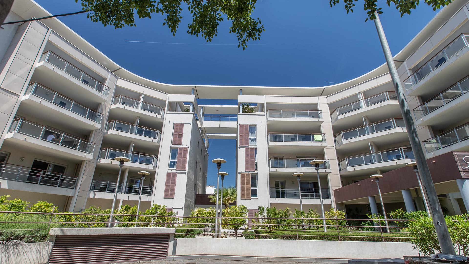 Vacanceole - Residence Le Crystal Cagnes-sur-Mer Zewnętrze zdjęcie